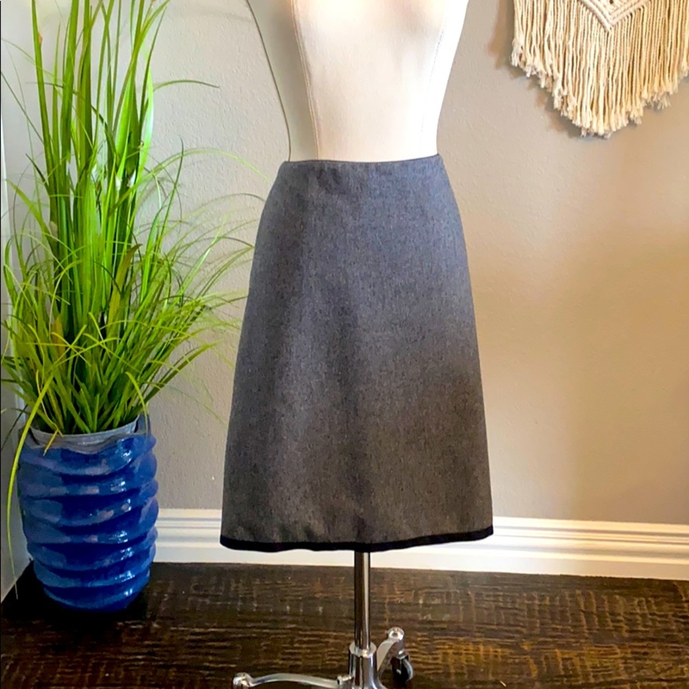 Gray wool skirt